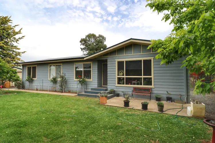 54 Dawson Drive, Cowra NSW 2794