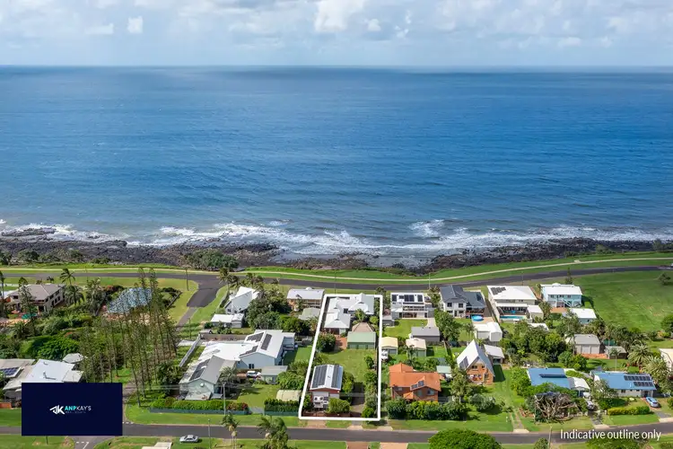 109 Sea Esplanade, Burnett Heads QLD 4670