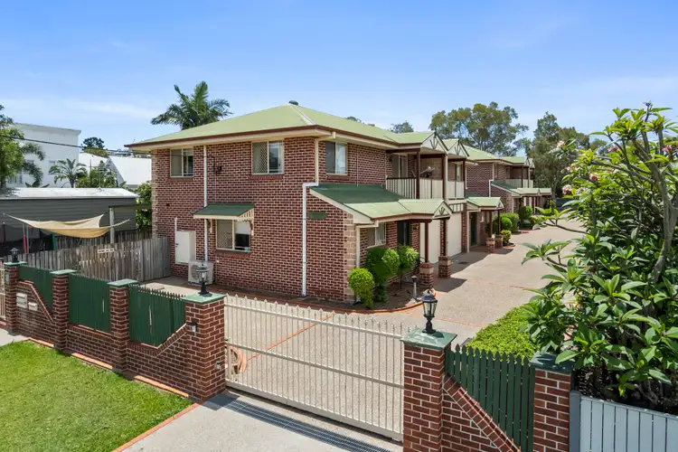 33 Oak Street, Hawthorne QLD 4171