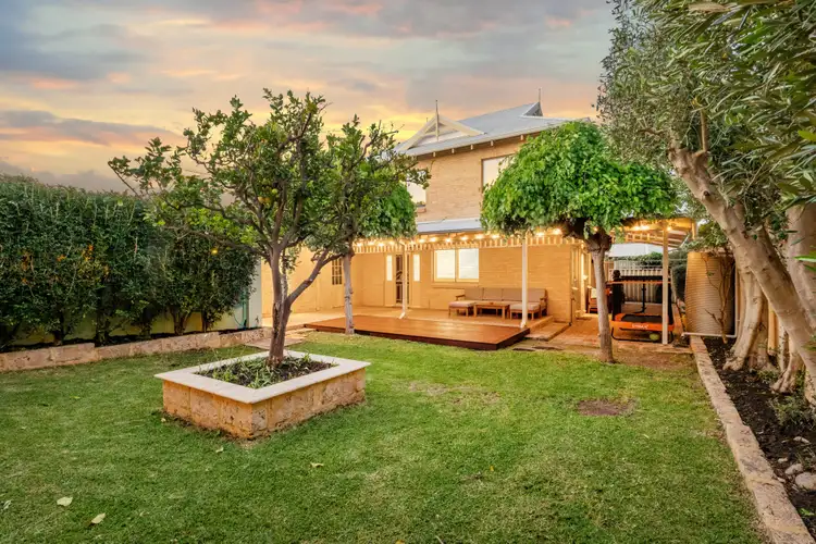 23B Margaret Street, Watermans Bay WA 6020