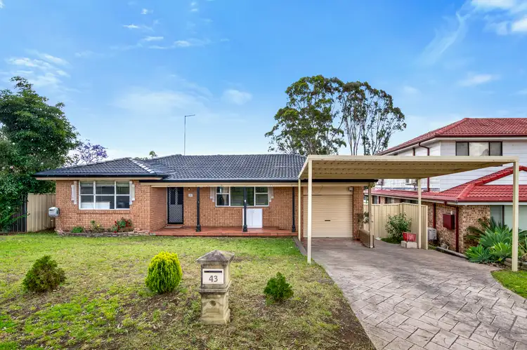 43 Aberfeldy Crescent
