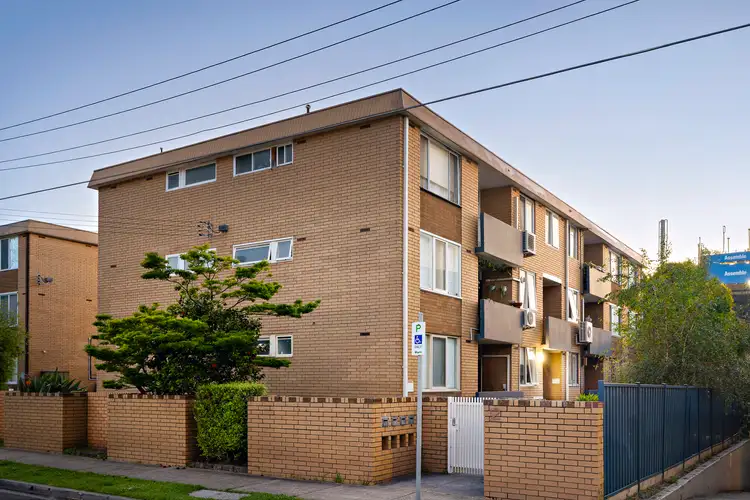 Third view of Homely apartment listing, 2/2 Mckay Street, Coburg VIC 3058