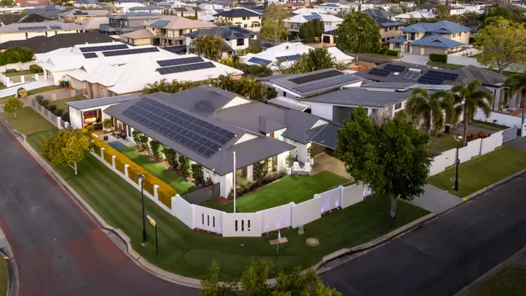 44 Travorten Drive, Bridgeman Downs QLD 4035