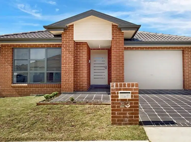 23 Starfire Avenue, Middleton Grange NSW 2171