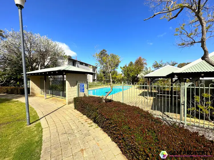 15/2 Pengilly Road, Orelia WA 6167