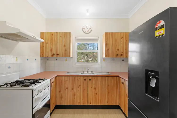 Fourth view of Homely house listing, 9 Gray Avenue, Goulburn NSW 2580
