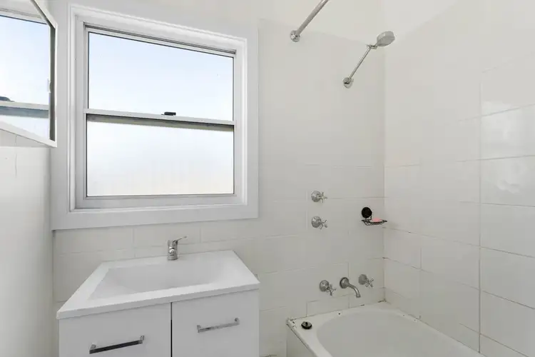 Seventh view of Homely house listing, 9 Gray Avenue, Goulburn NSW 2580