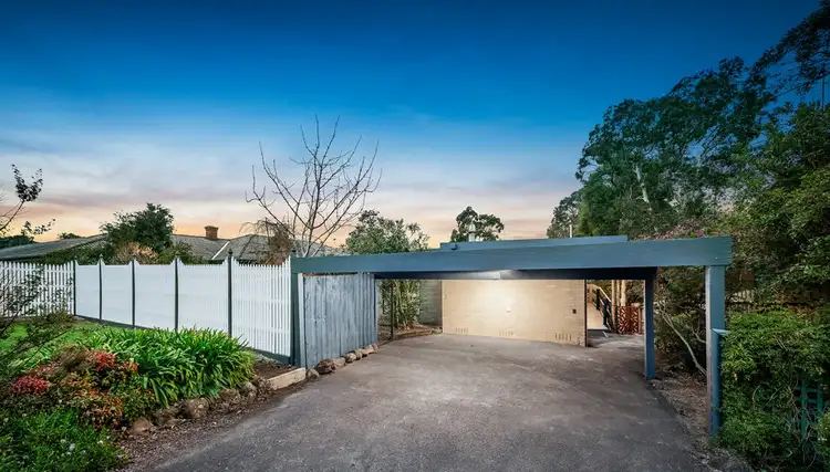 25 Gateshead Drive, Wantirna South VIC 3152