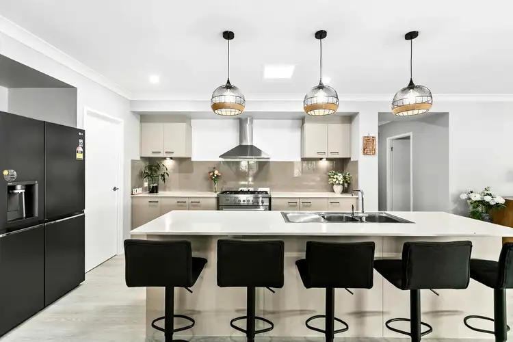 Sixth view of Homely house listing, 4 Dalbaya Court, Wondunna QLD 4655