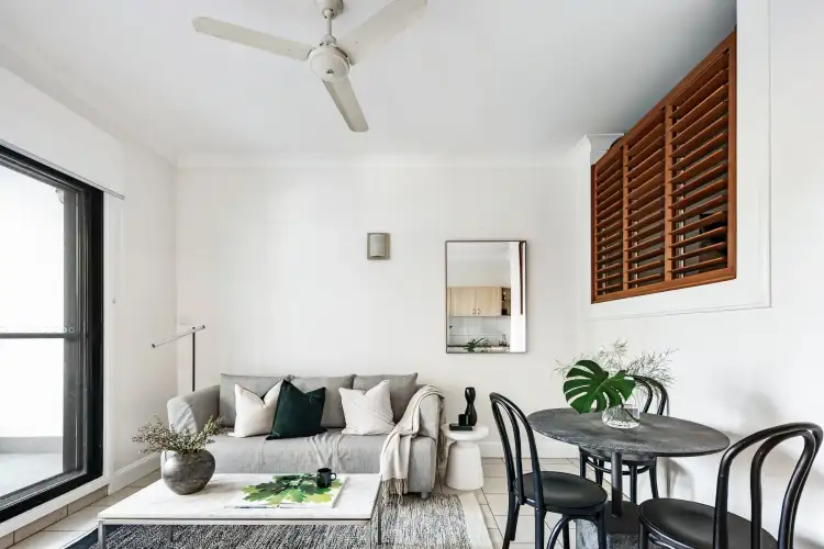 2/2 Holt Street, Stanmore NSW 2048