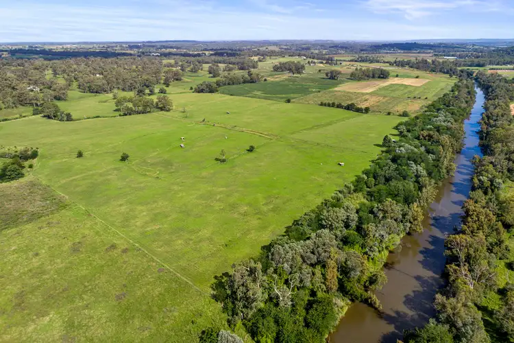 1300 Greendale Road, Wallacia NSW 2745