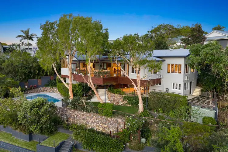 3 Long Street West, Graceville QLD 4075