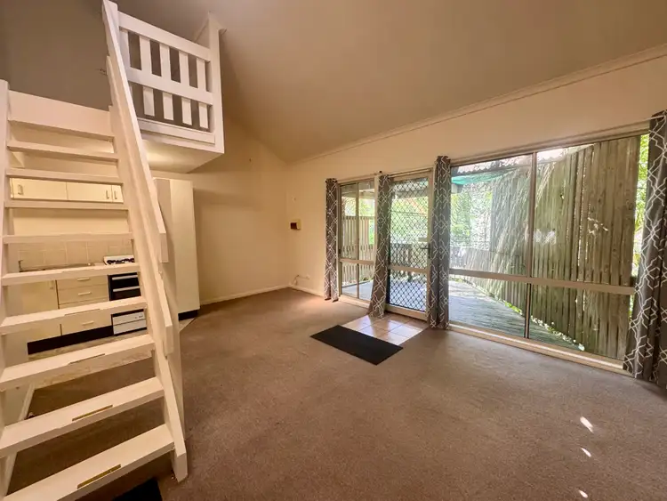 A4/200 Excelsior Parade