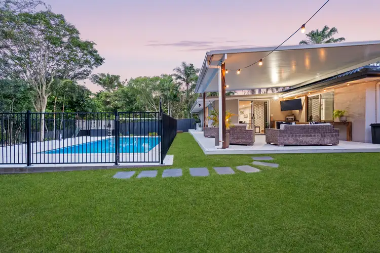 Second view of Homely house listing, 5 Culloden Court, Highland Park QLD 4211