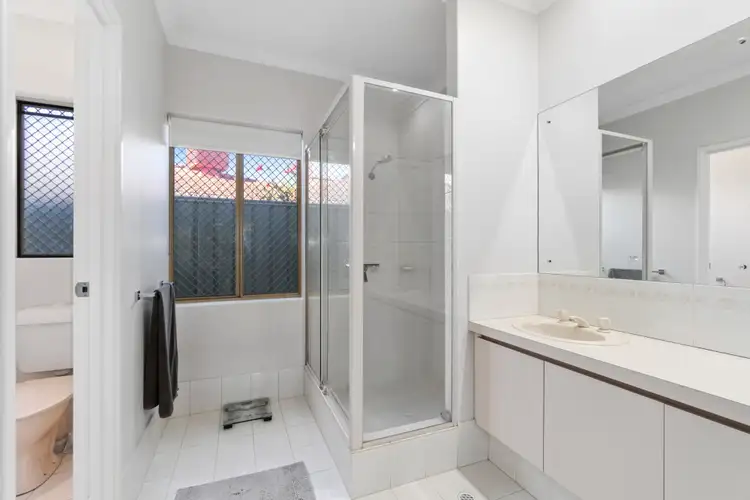 Fourth view of Homely house listing, 6 Aspen Close, Canning Vale WA 6155