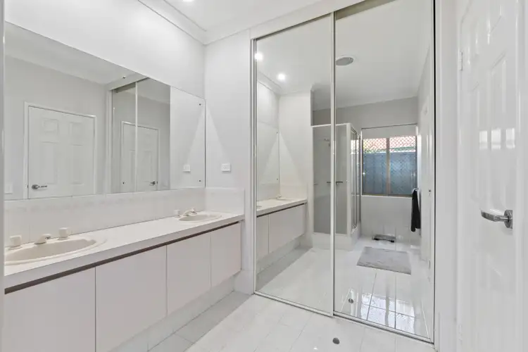 Fifth view of Homely house listing, 6 Aspen Close, Canning Vale WA 6155