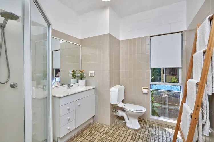 Fifth view of Homely unit listing, 4/79 Arlington Esplanade, Clifton Beach QLD 4879