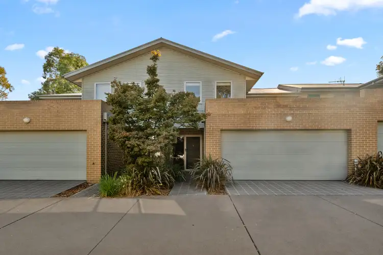 2/19 Torpy Place, Jerrabomberra NSW 2619
