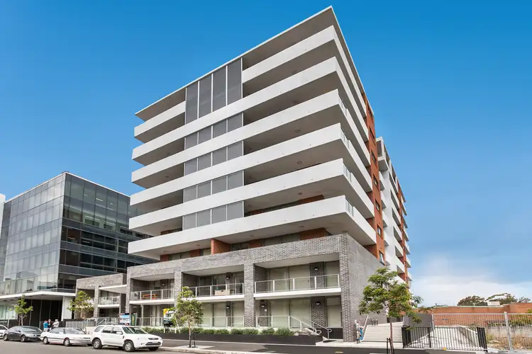 802/27 Atchison Street