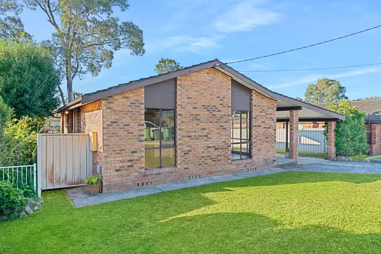 3 Audie Parade, Berkeley Vale NSW 2261