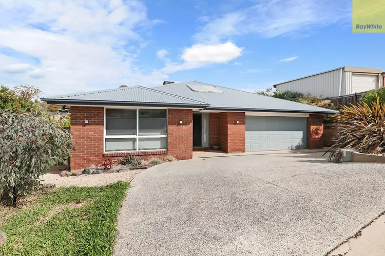 30 Riversdale Crescent, Darley VIC 3340