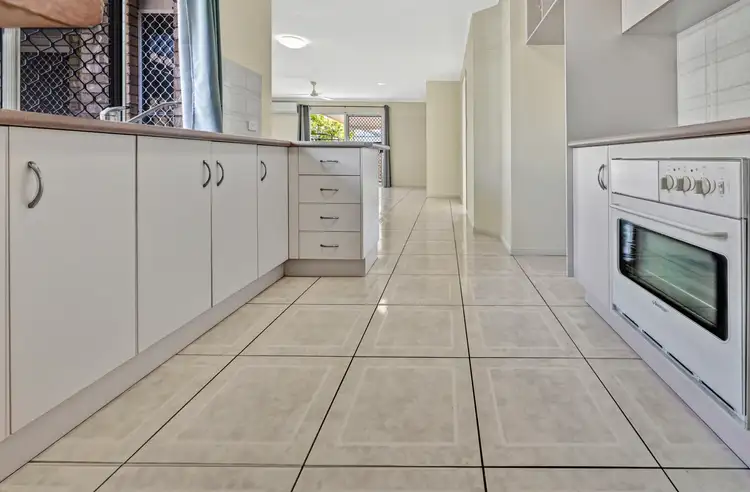 Seventh view of Homely unit listing, 2/5 Peter Court, Andergrove QLD 4740