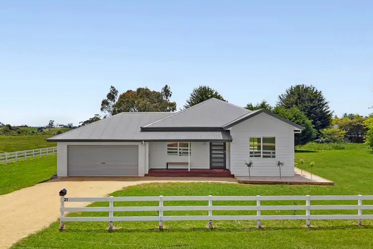 21 Molesworth Street, Glenlyon VIC 3461