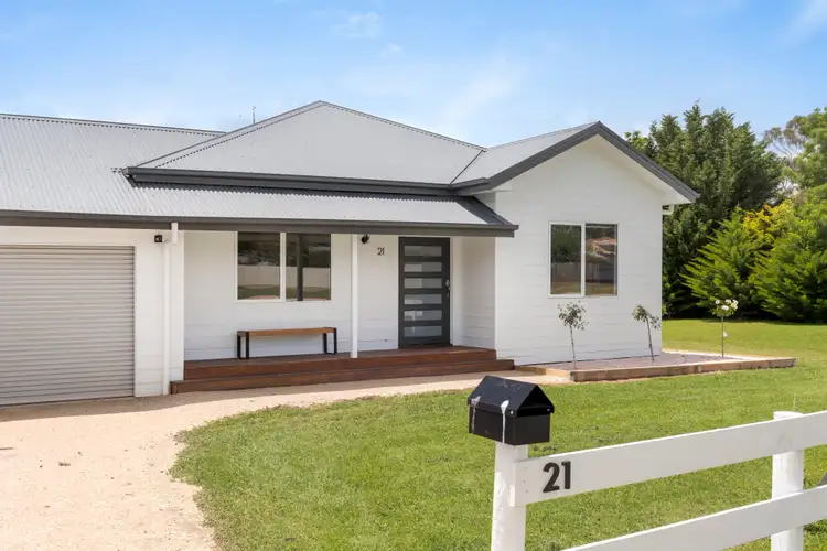 21 Molesworth Street, Glenlyon VIC 3461