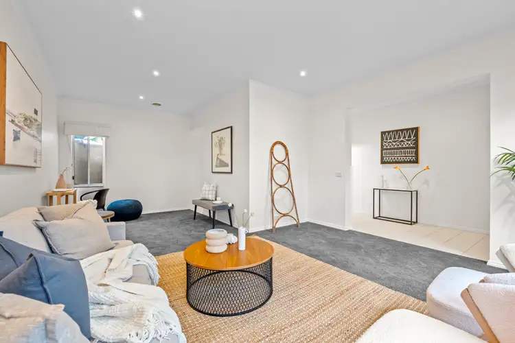 Sixth view of Homely house listing, 5 Hummingbird Place, South Morang VIC 3752