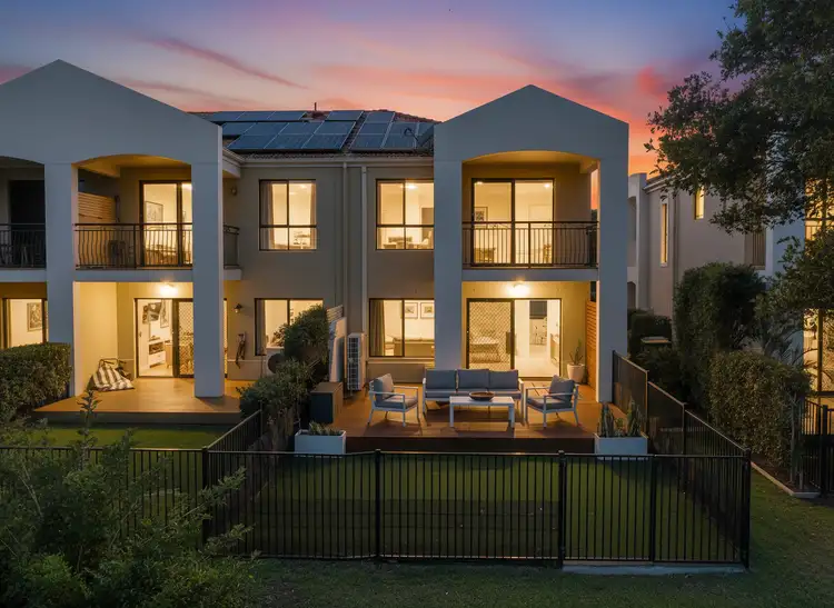 8858 Magnolia Drive East, Hope Island QLD 4212