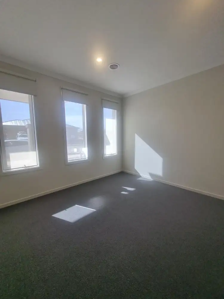 Fifth view of Homely house listing, 18 Sama Promenade, Truganina VIC 3029