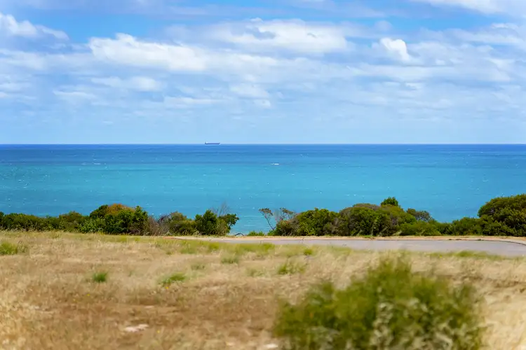 4 Highland Loop, Wandina WA 6530