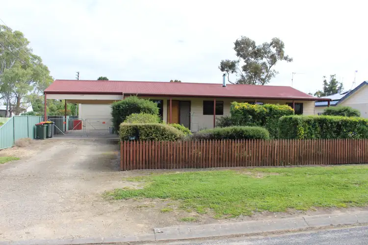 39 Kingston Avenue East