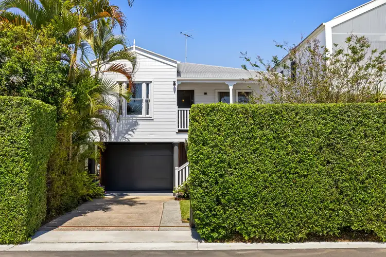 528a Lower Bowen Terrace