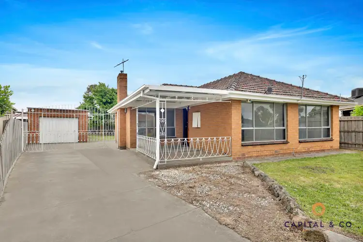 8 Alfred Avenue, Thomastown VIC 3074