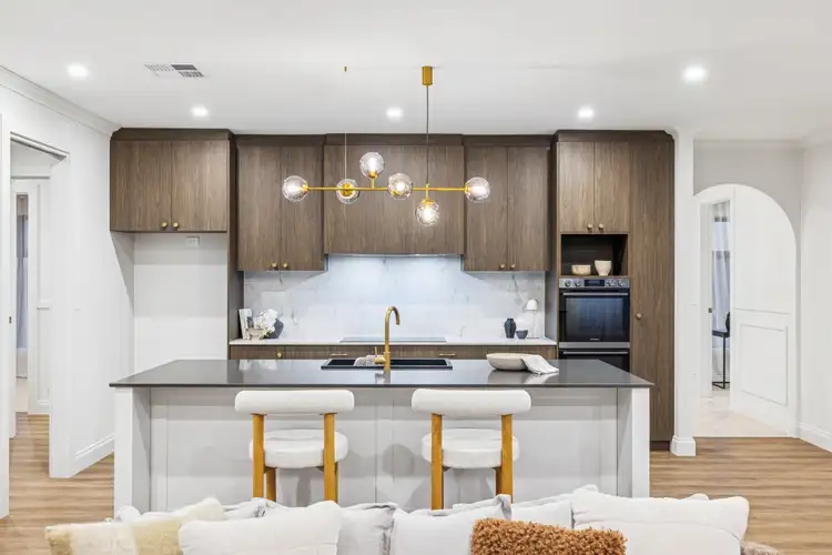 Fifth view of Homely house listing, 2 Alfred Court, Mount Barker SA 5251