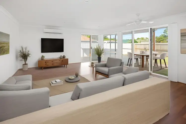 Second view of Homely house listing, 7 Kiewa Place, Kuraby QLD 4112