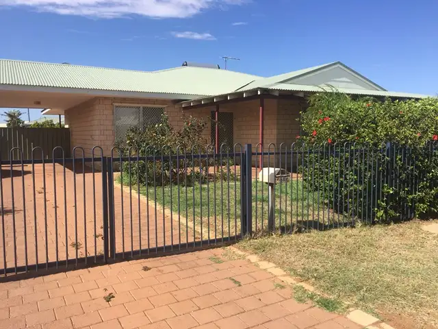 58 David Brand Drive, Carnarvon WA 6701