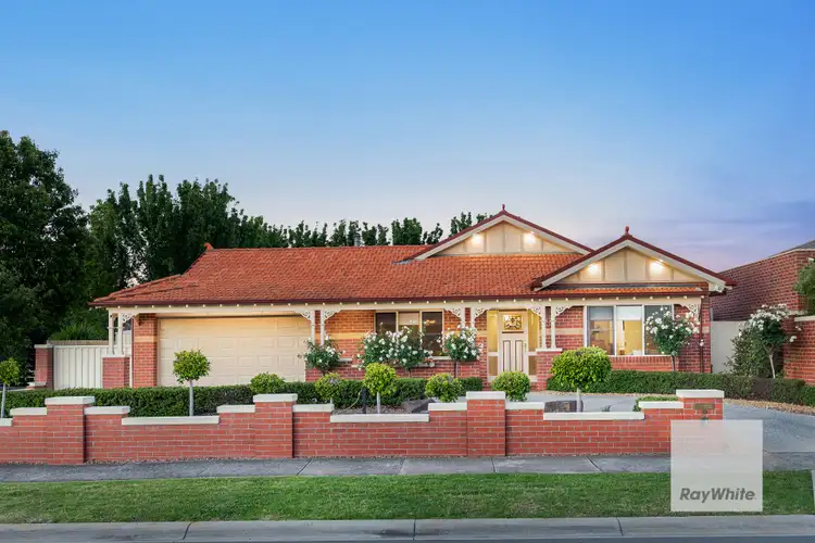 19 Kirribilli Boulevard