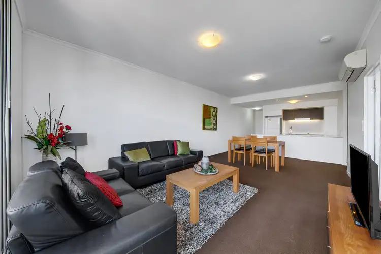 60-64 Glenlyon Street