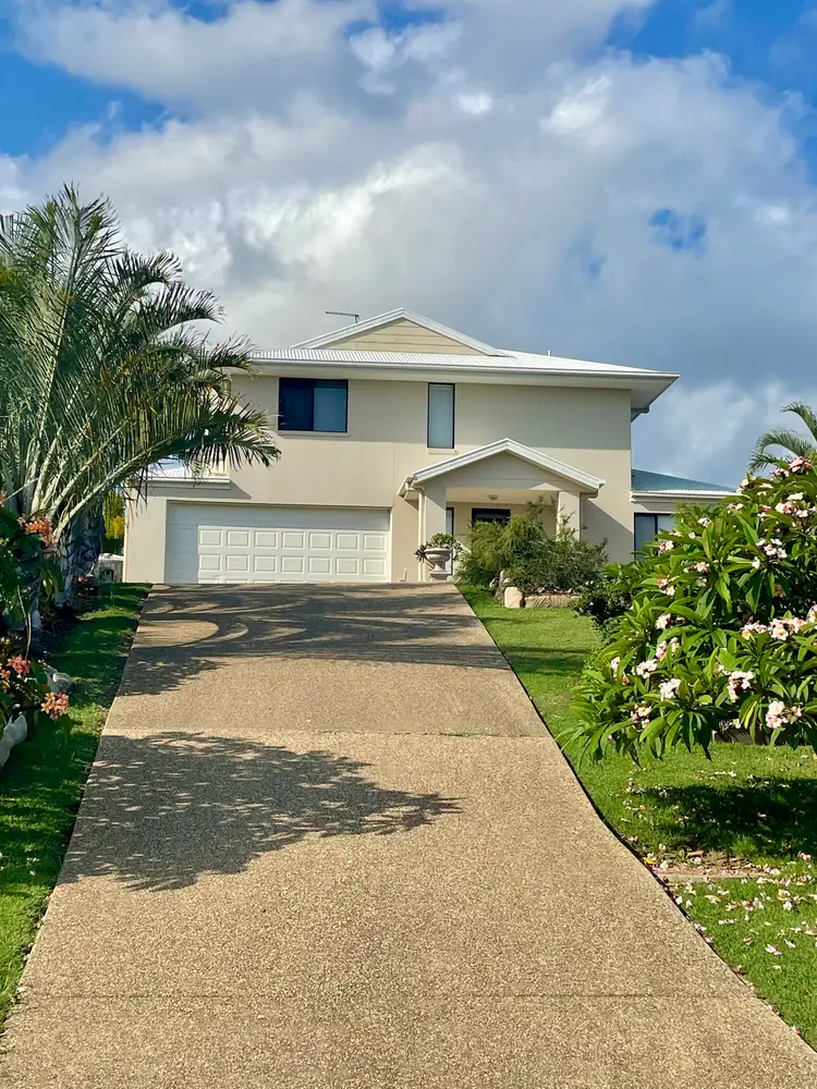 6 The Peak, Zilzie QLD 4710