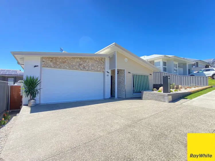27 Sanctuary Street