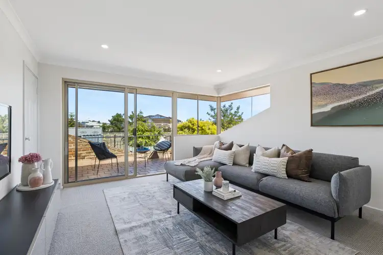 16 Clifton Gardens, Kallaroo WA 6025