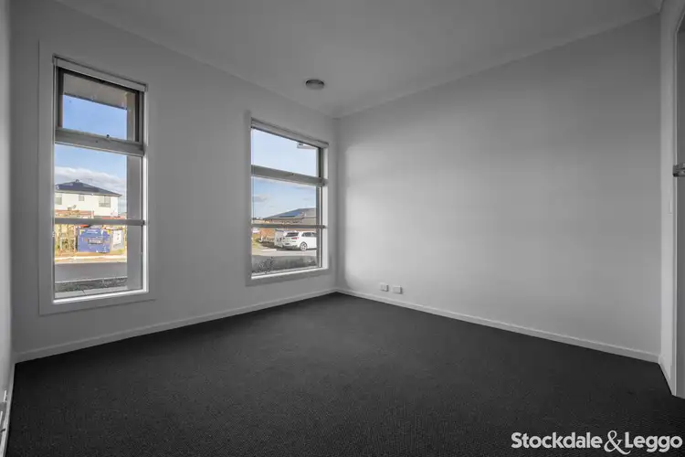 Fifth view of Homely house listing, 8 Sheniz Avenue, Fraser Rise VIC 3336
