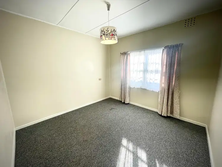 Fourth view of Homely house listing, 10 Bardsley Street, Sunshine West VIC 3020