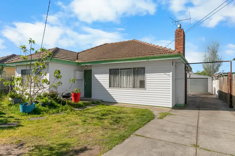 17 Arndell Street, Thomastown VIC 3074