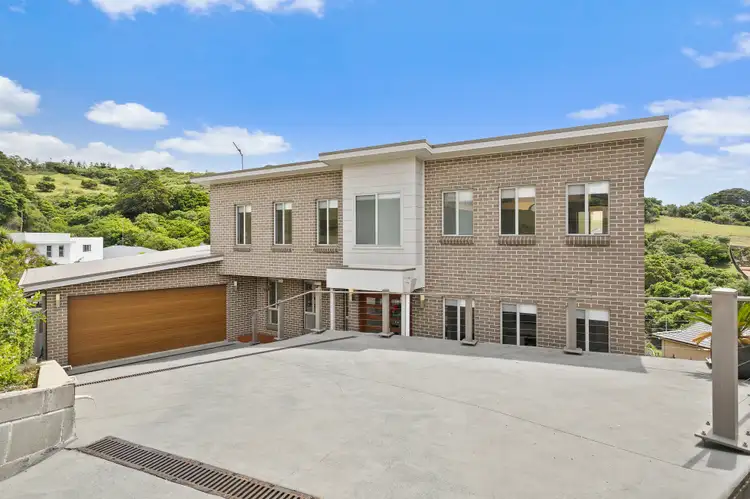 8 Scenic Place, Berkeley NSW 2506