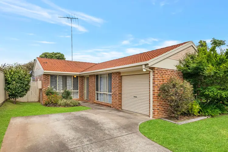 26 Crommelin Crescent, St Helens Park NSW 2560