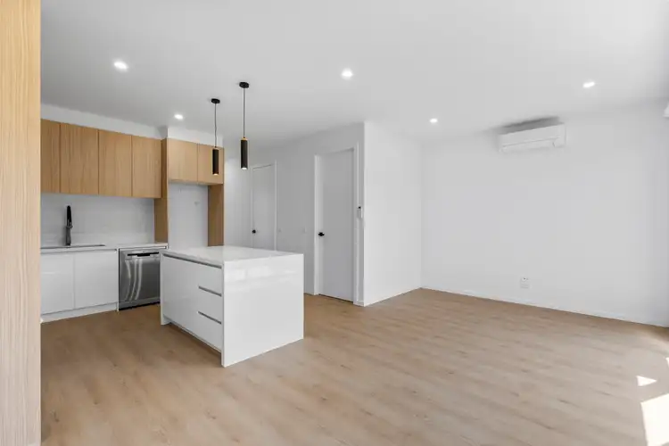 Fifth view of Homely townhouse listing, 1/192 Purinuan Road, Reservoir VIC 3073