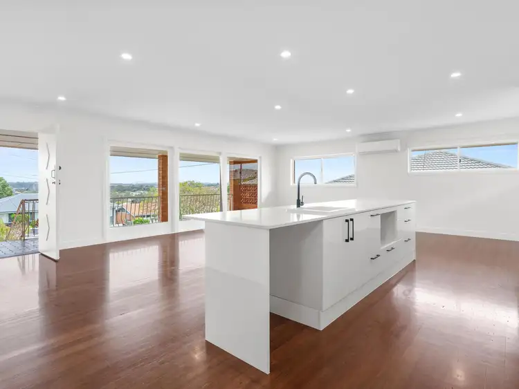 Fourth view of Homely house listing, 22 Cresthaven Drive, Mansfield QLD 4122